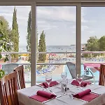 Mimosa Hotel