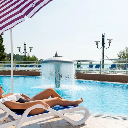 Mimosa - Lido Palace 라벡