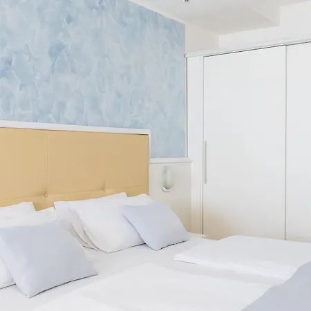 Mimosa - Lido Palace 호텔 4*
