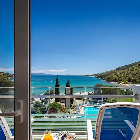Mimosa Hotel 4*